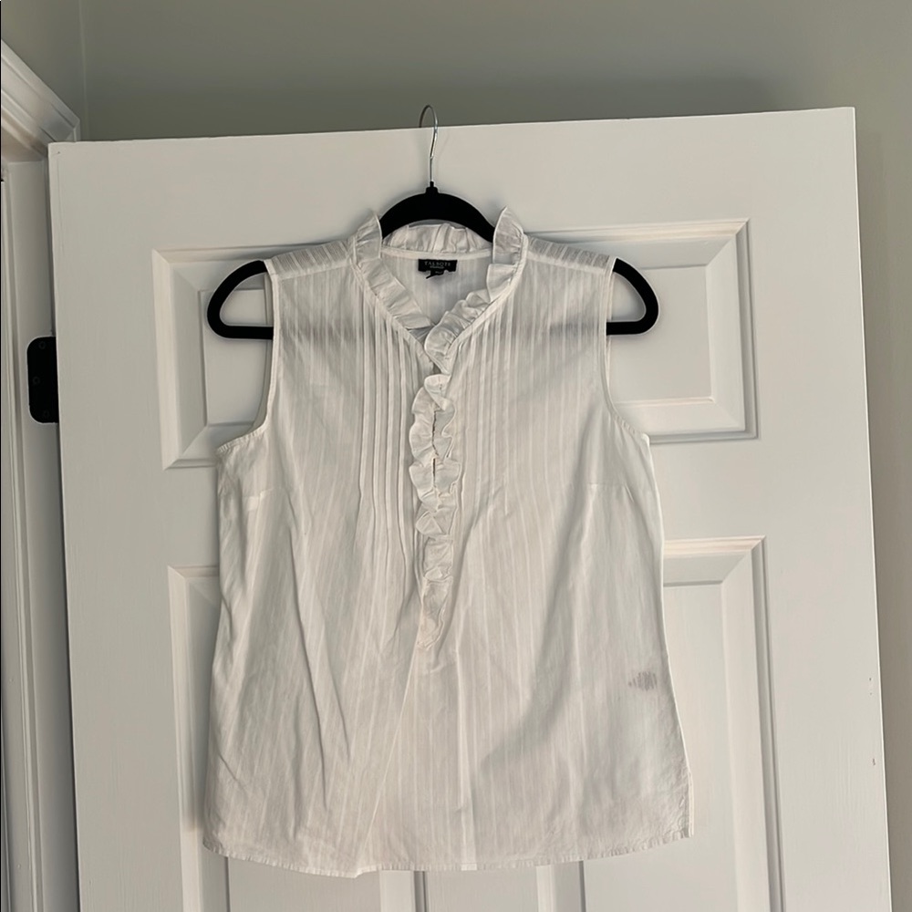 White Sleeveless Pleated Blouse with Mandarin Collar